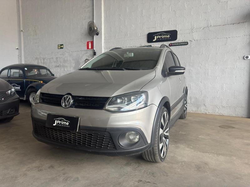 Volkswagen CrossFox 2015
